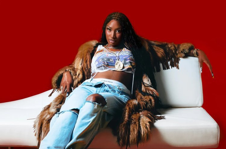Aya Nakamura Becomes First African Woman to Hit 1 Billion YouTube Views with "Djadja"